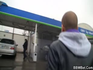 Ele seduz uma bunda de topo de tamanho de Ã±am